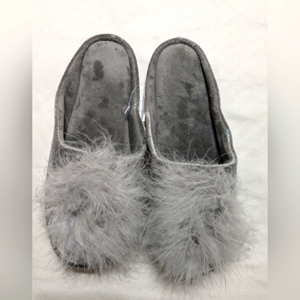 NWT BCTEX Coll women's slippers